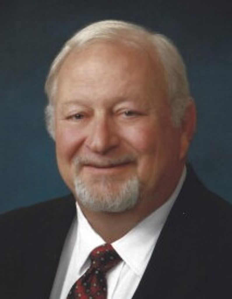 Hilbert Douglas Dahl Profile Photo