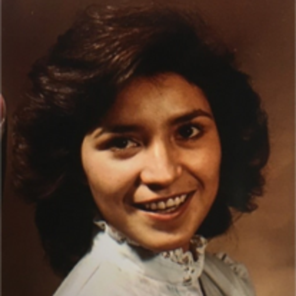 Elizabeth Reyes