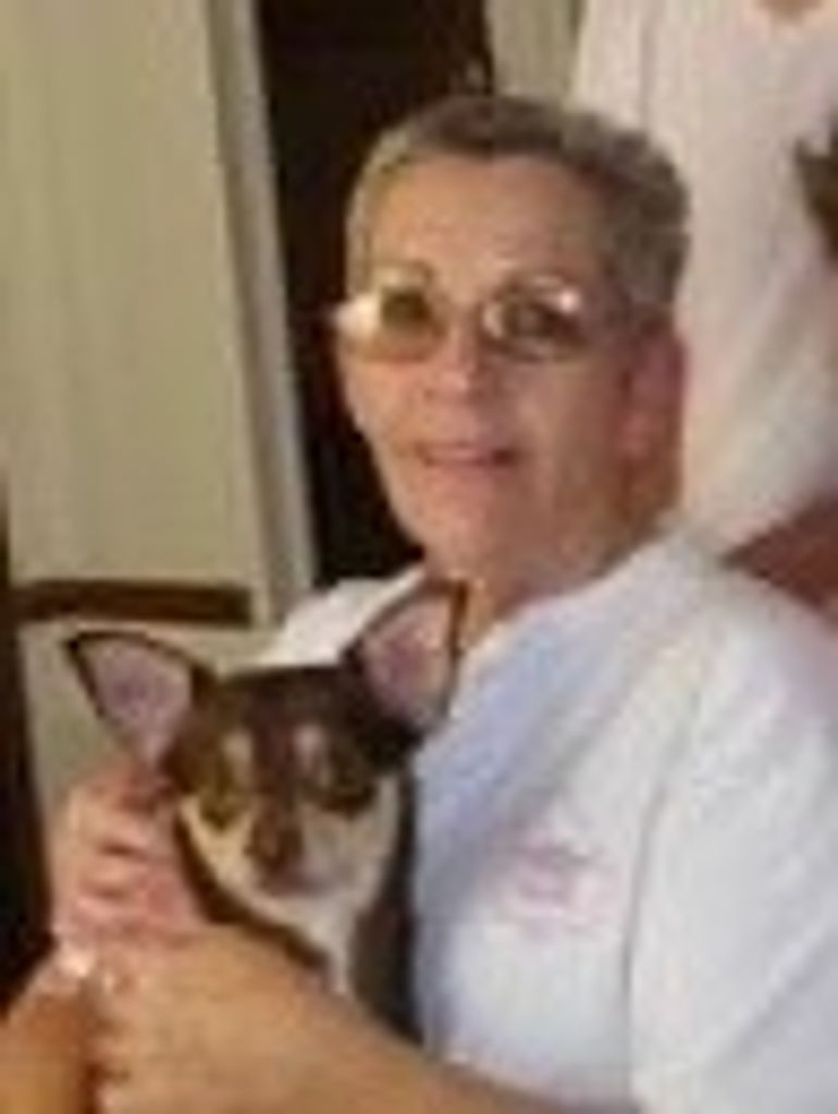 Linda L Roberts