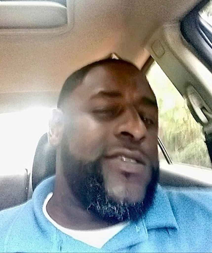 Lajace Tremanye Eleby Profile Photo