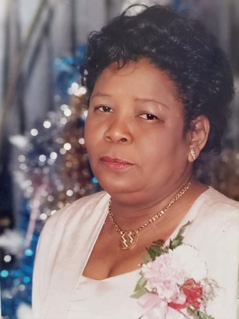 Louise Charles Profile Photo