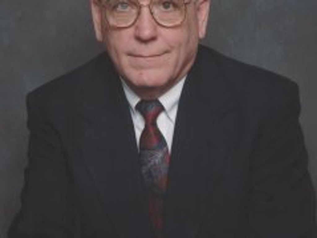 Wylie Hollis