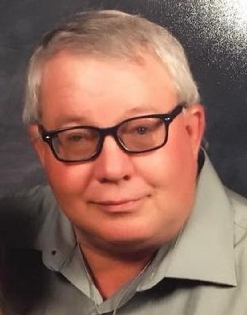 Michael David Carlson Profile Photo
