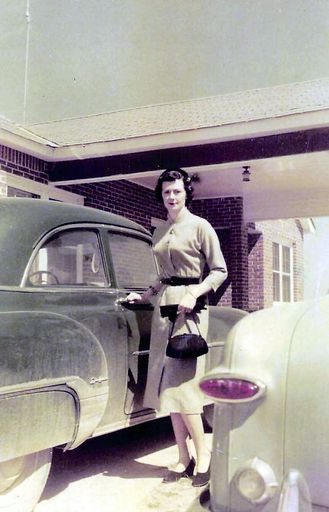 Martha Ann Segars photo gallery thumbnail 31 of 122