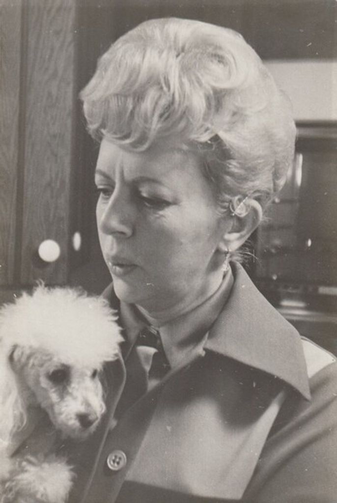 Lillian (Pat) Jones Profile Photo