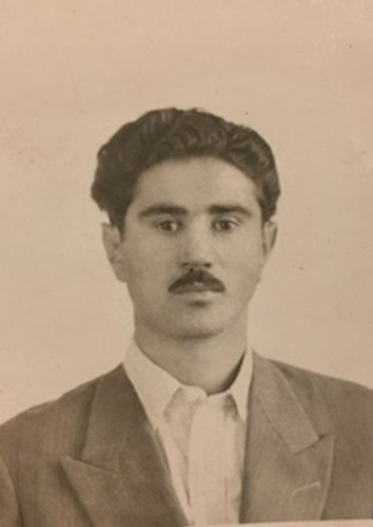 Peter E Dakoyannis Profile Photo