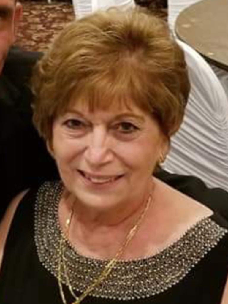 Harriet Materazzo, Nee Holtrop