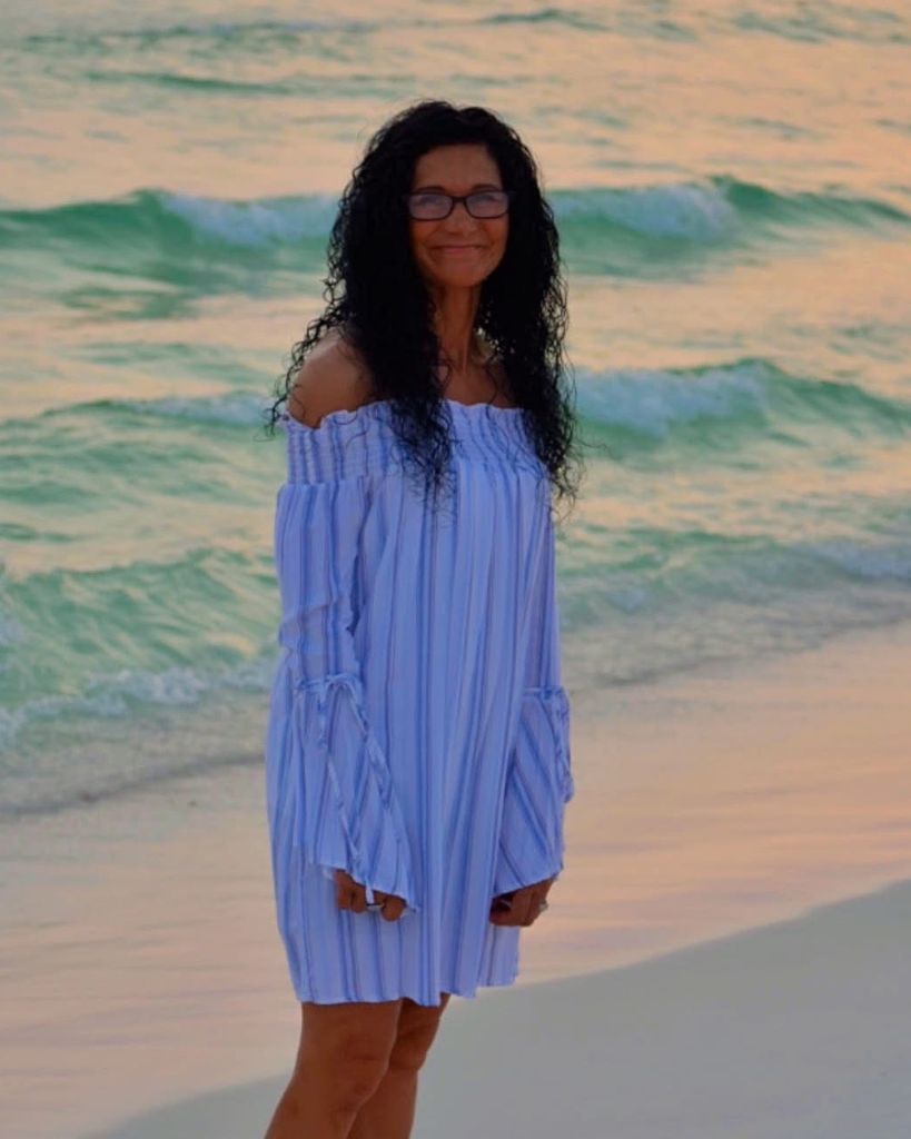 Elena Hurst Profile Photo
