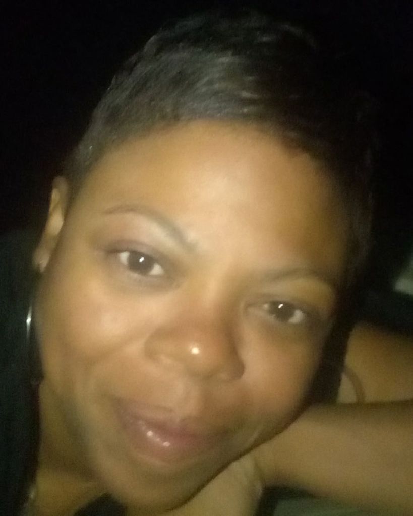 Michelle Nicholle Clark Profile Photo