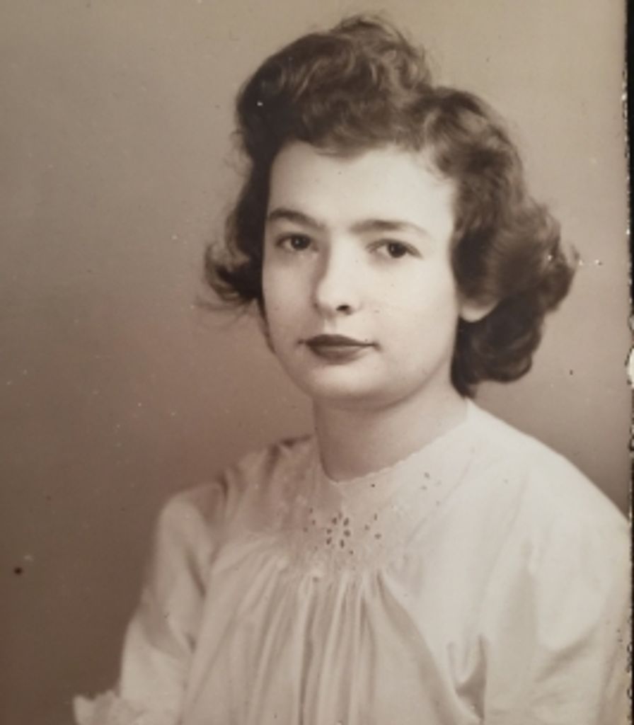 Lillian  Essmyer Profile Photo