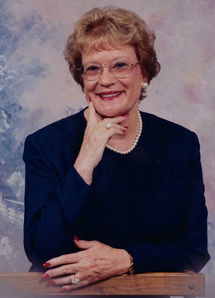 Nina Carpenter Profile Photo