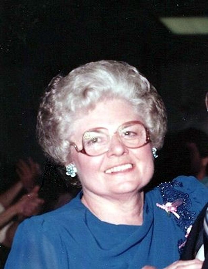 Olga Mares Profile Photo