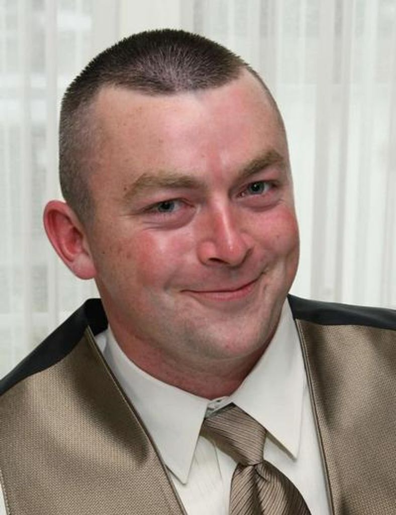 Chad E. Louden Profile Photo