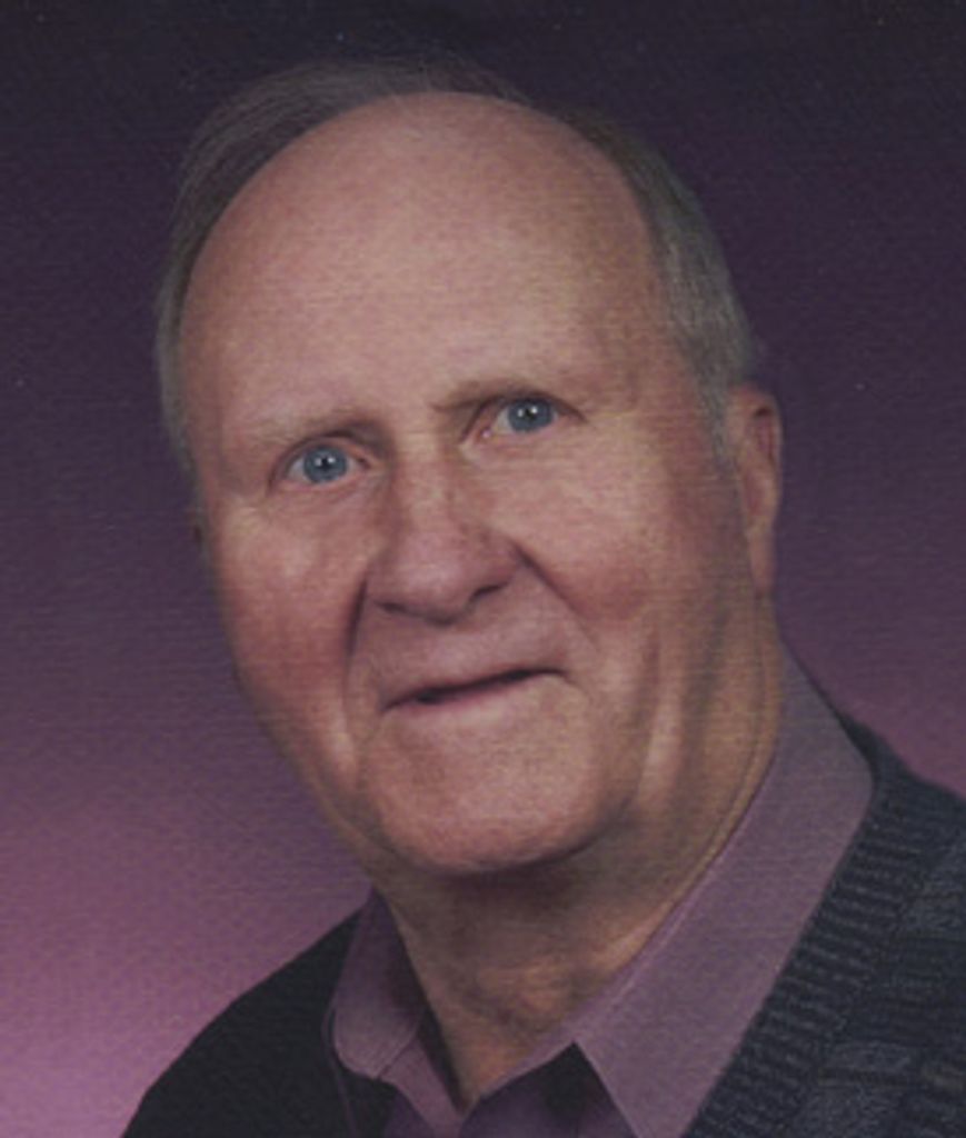 Delbert Henrichs