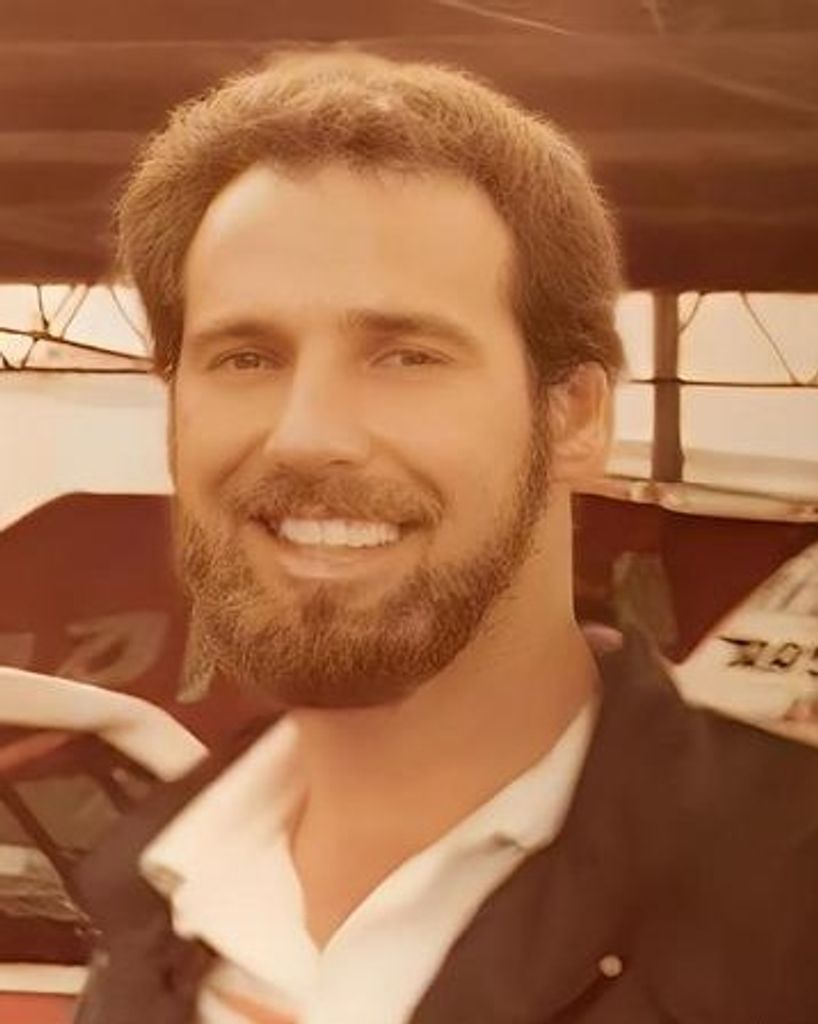 Louis Russell Raper Profile Photo