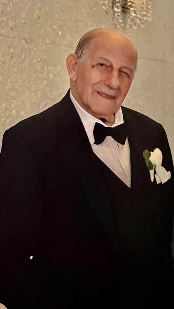 Ploutarhos J. Kastanis Profile Photo