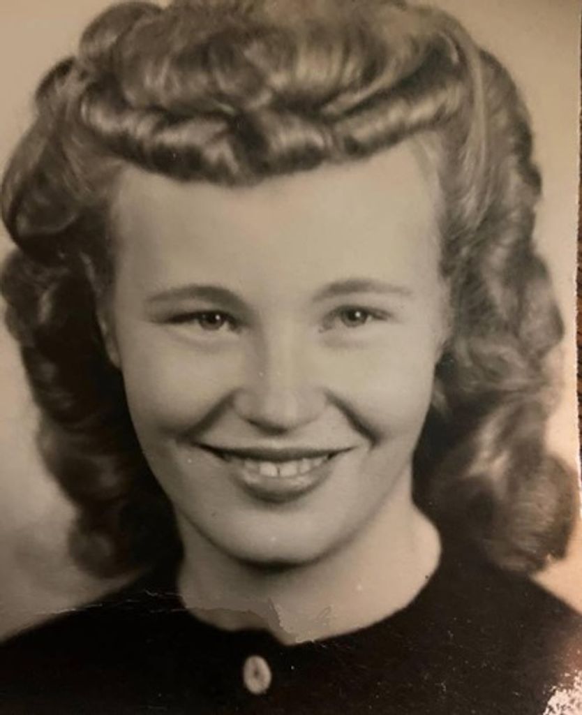 Donna Mae Fischer Profile Photo