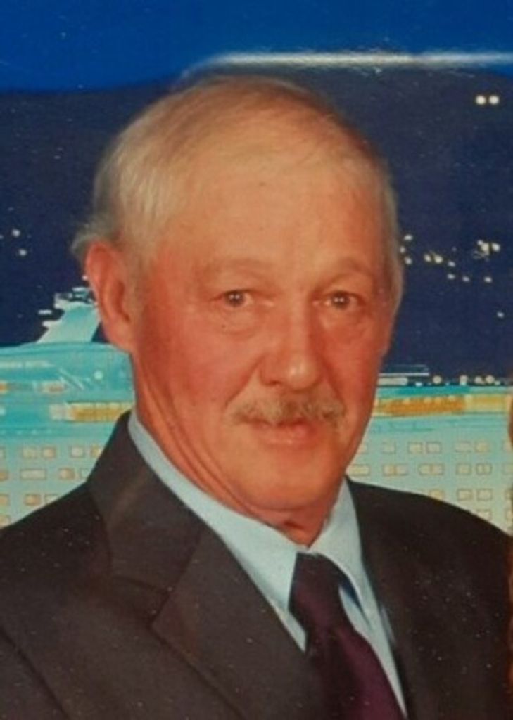 Carl E. Siegfried Profile Photo