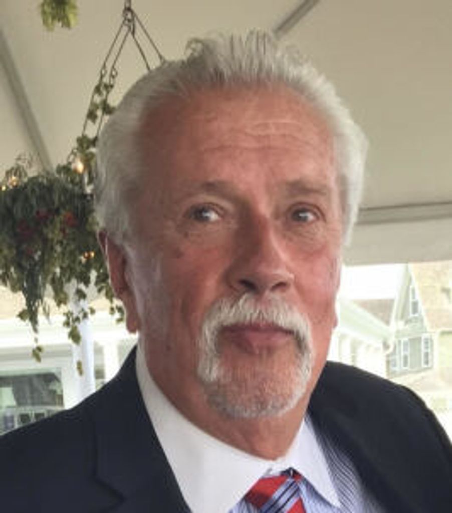 George Lynch Profile Photo