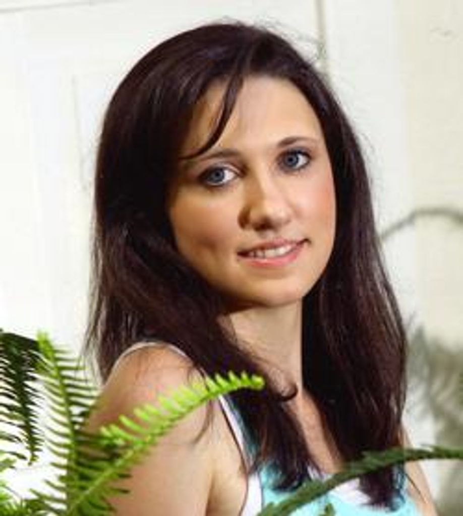 Carly Nicole Avery Profile Photo