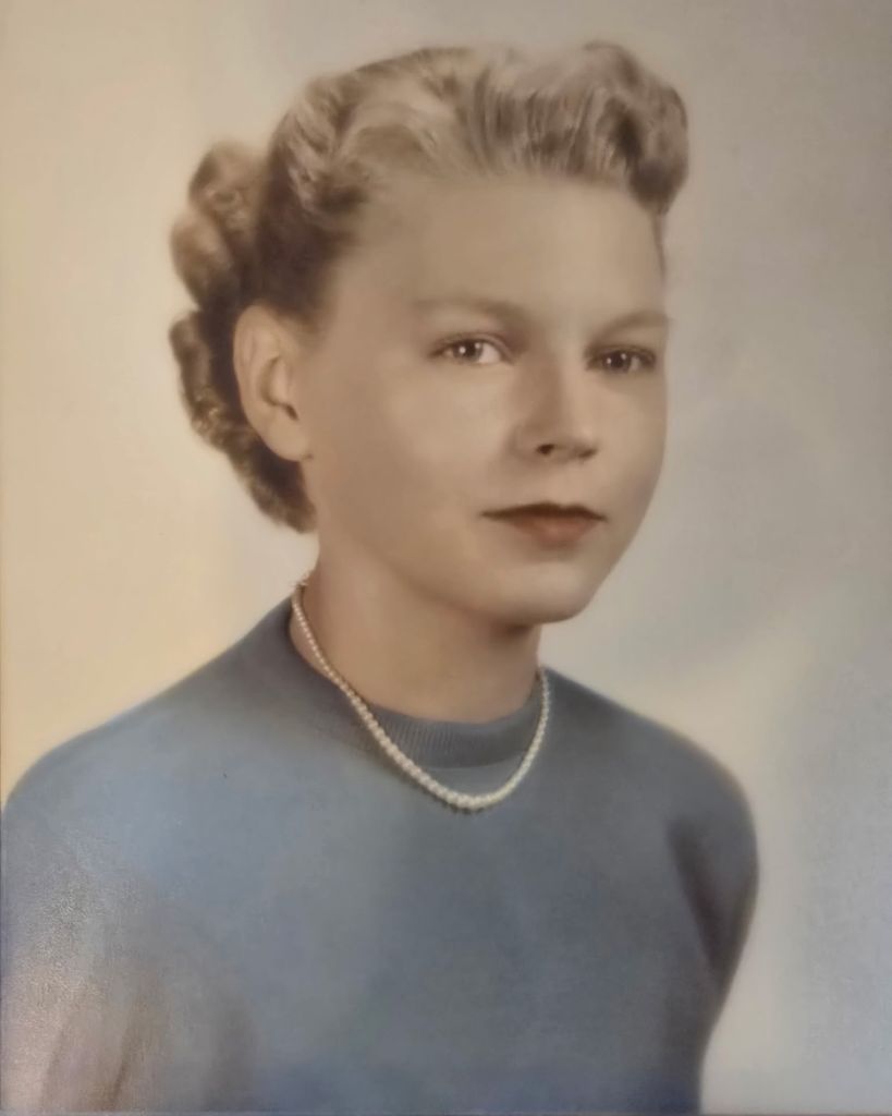 Dawn Deloris Bergstrom