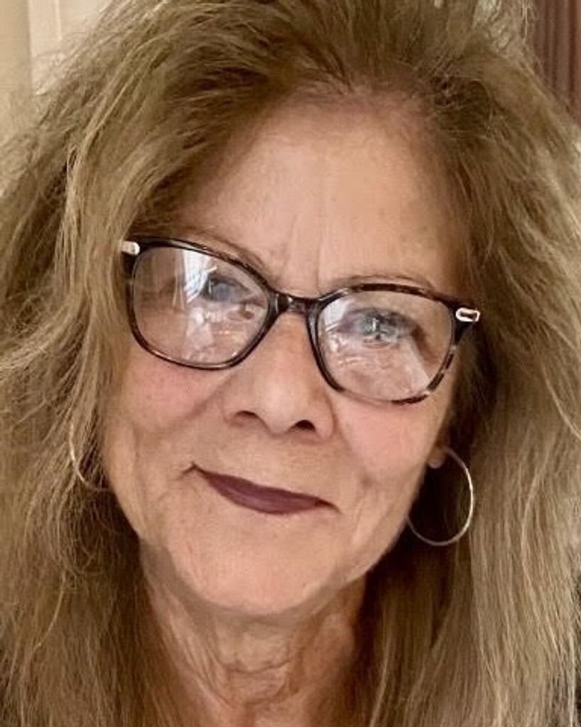 Carolyn Diaz Profile Photo