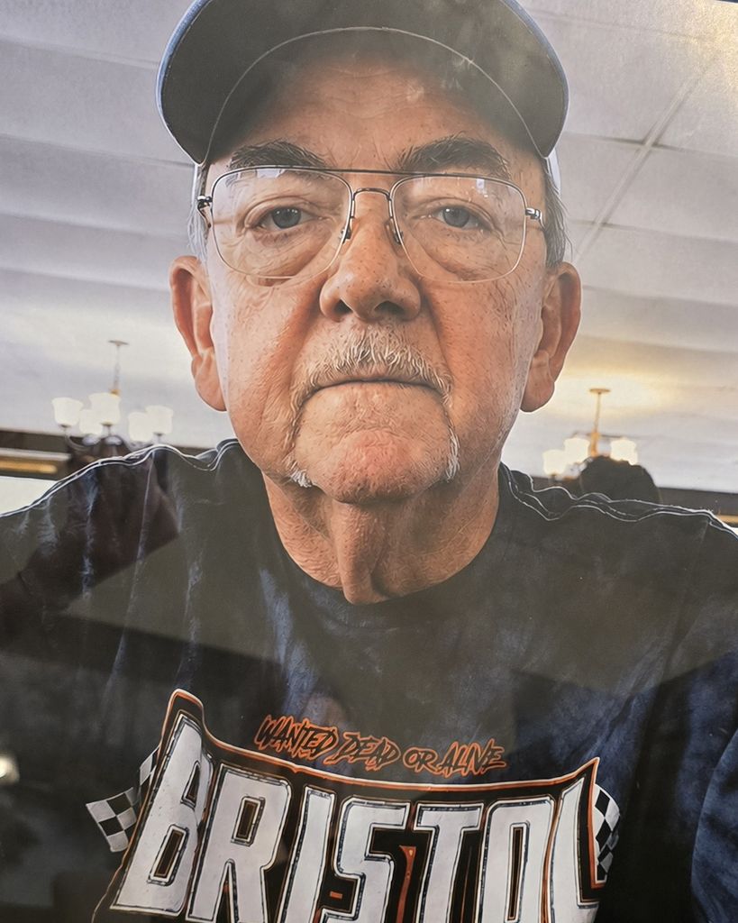 Dewey Wayne Jennings Profile Photo