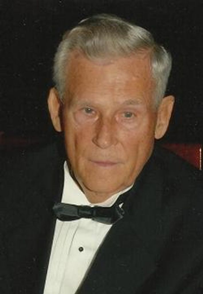 Clyde Raymond Smith Profile Photo