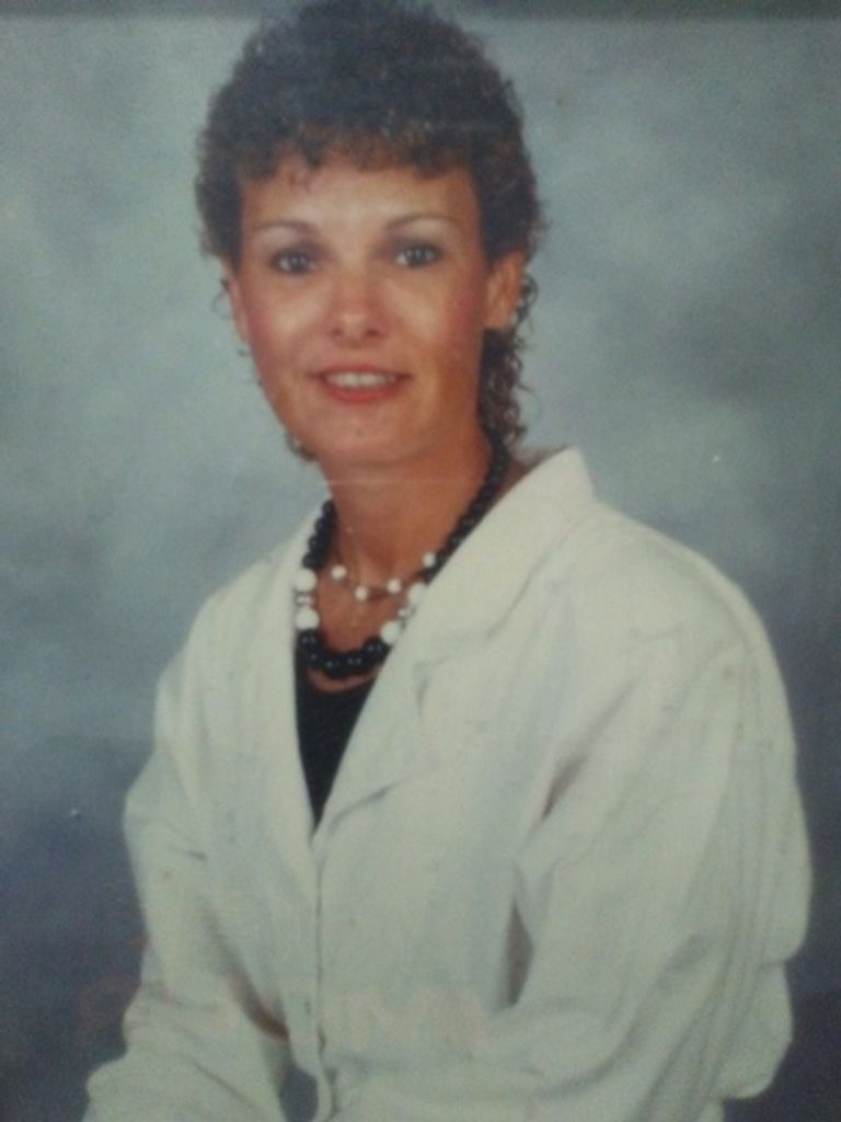 Linda Sanders Mooney Profile Photo