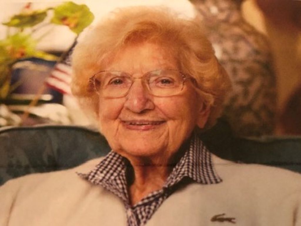 Mary E Arnold