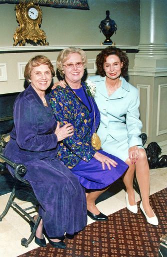 Linda Carol "Wendy" (Allen)  Martin photo gallery thumbnail 85 of 122