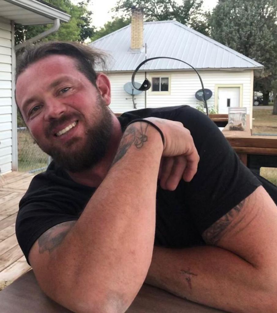 Tye Jason Bloomingkemper