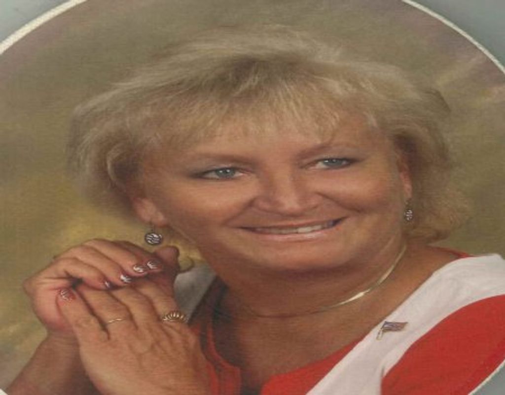 Loraine  Goetzinger Tucker