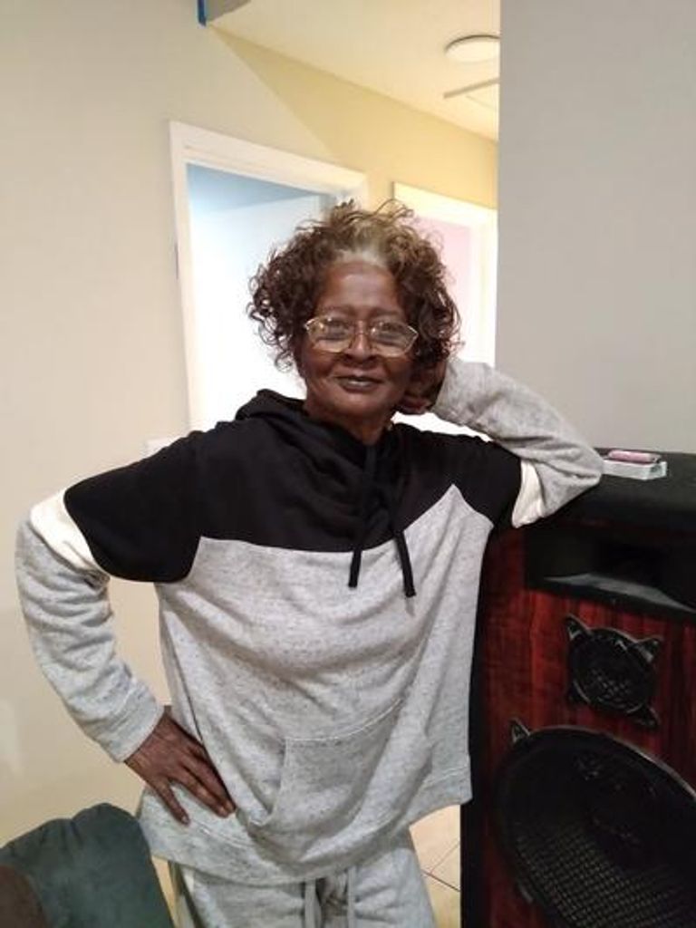 Olethia Wallace-Chatman Profile Photo
