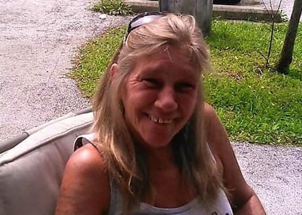 April Dawn (Phillips)  Robertson