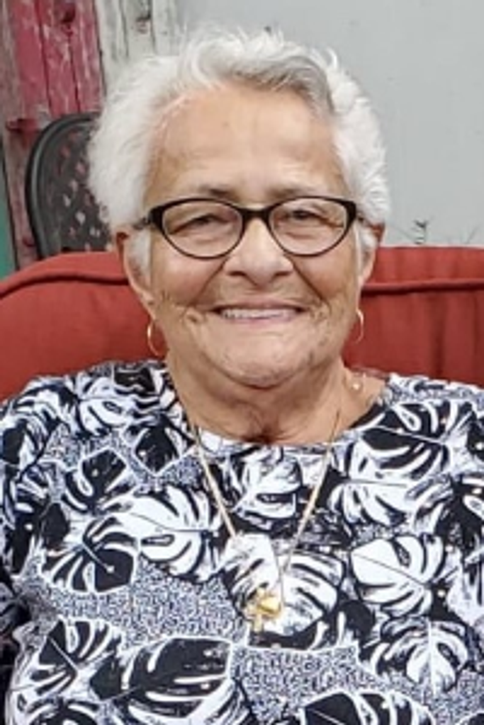 Maria E. (Silveira) Sousa
