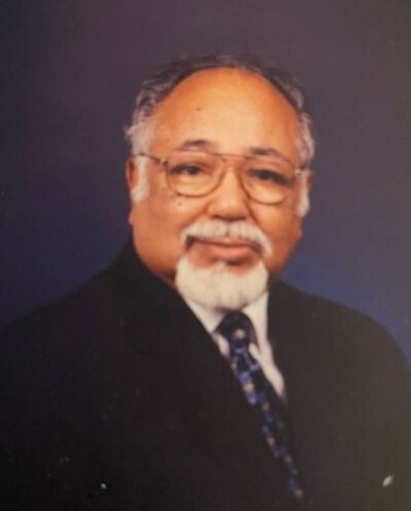 Carl Young Profile Photo
