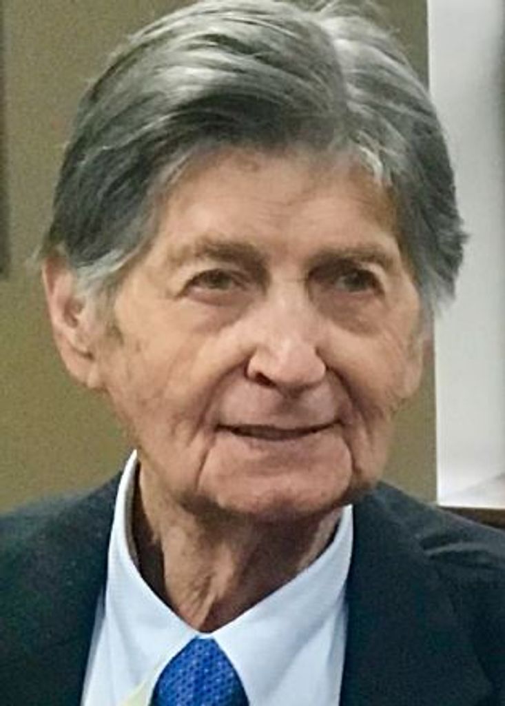 Dennis Holt
