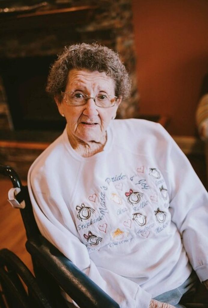 Helen Watts Profile Photo
