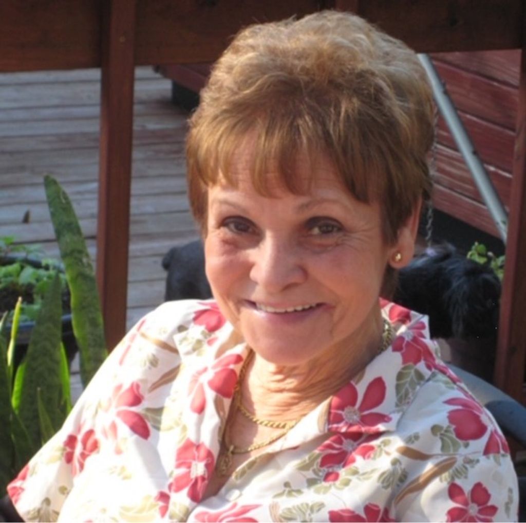 Ana Lynton