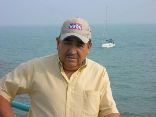 Jose Saenz photo gallery thumbnail 19 of 63