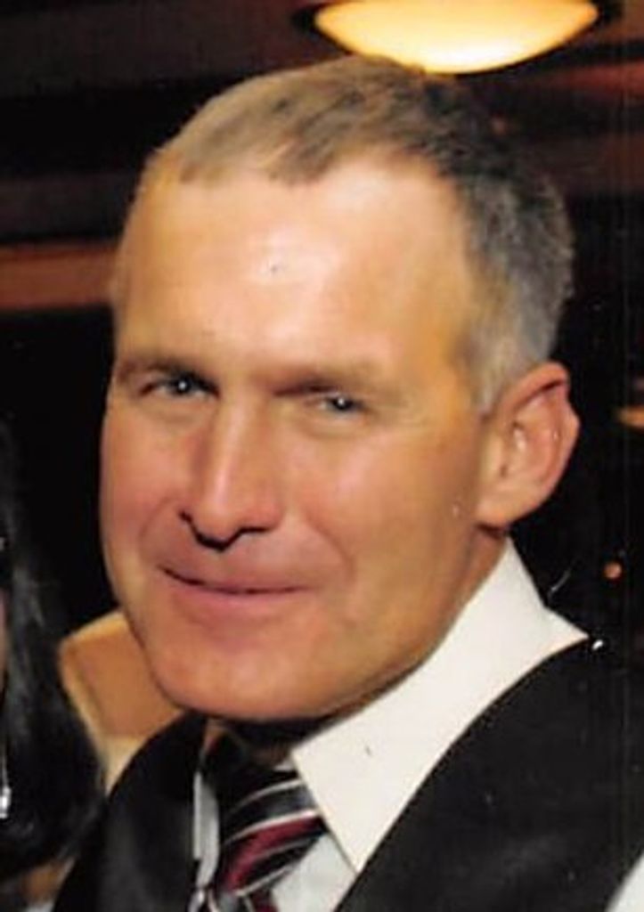 Charlie  Davis Profile Photo