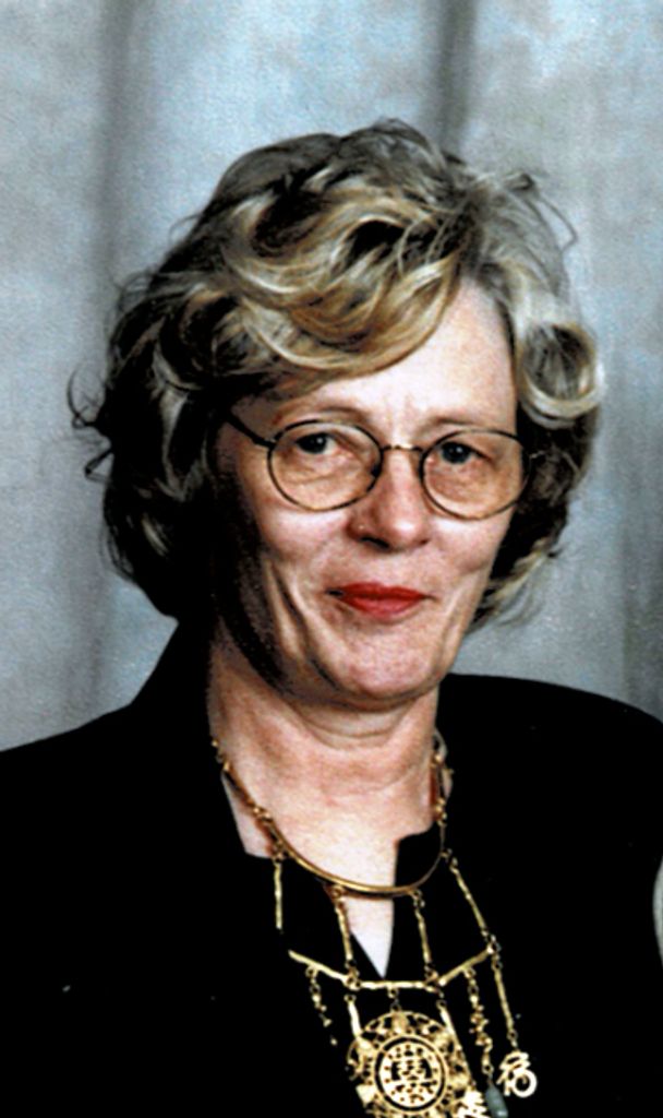 Joyce E. Lang