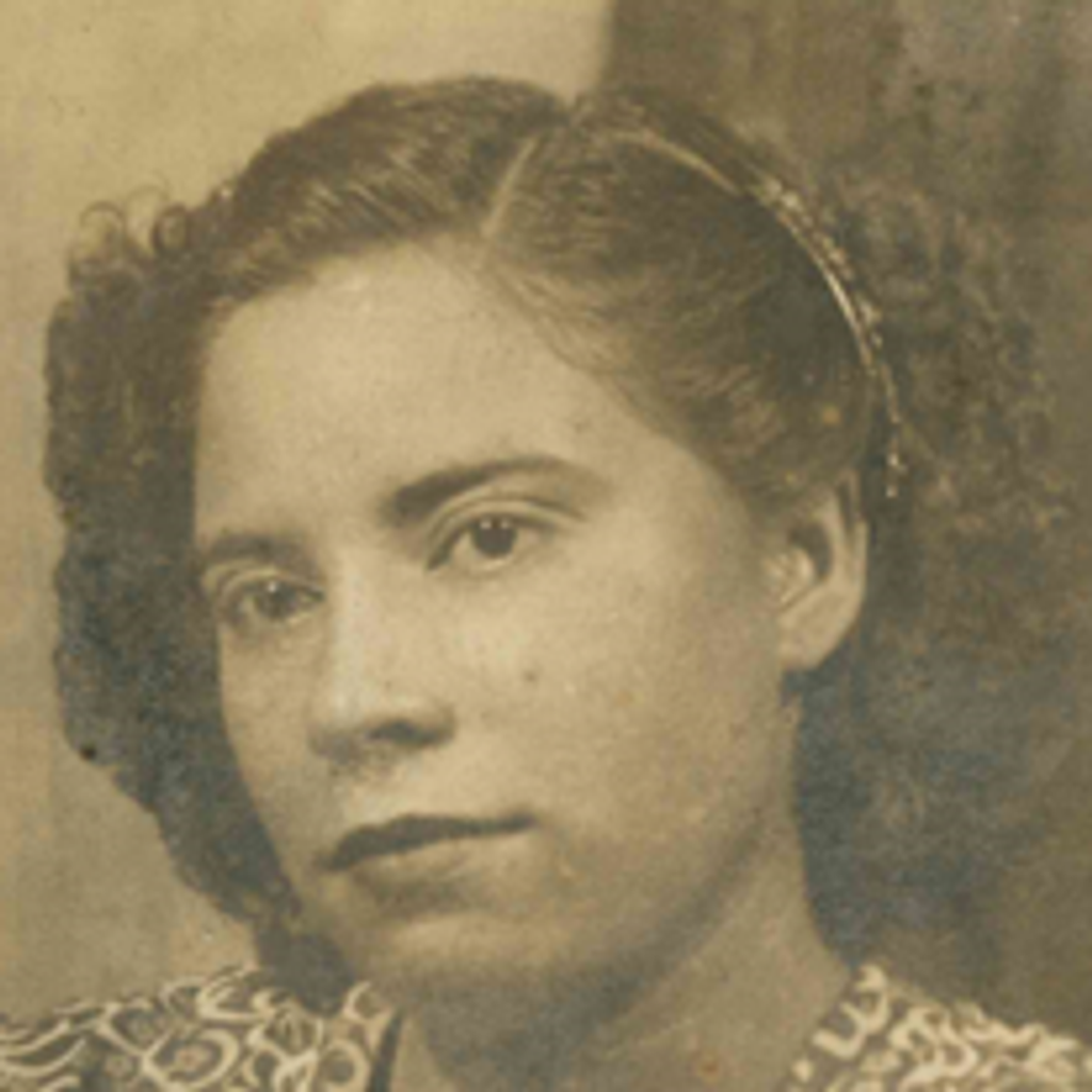 Juanita G Martinez