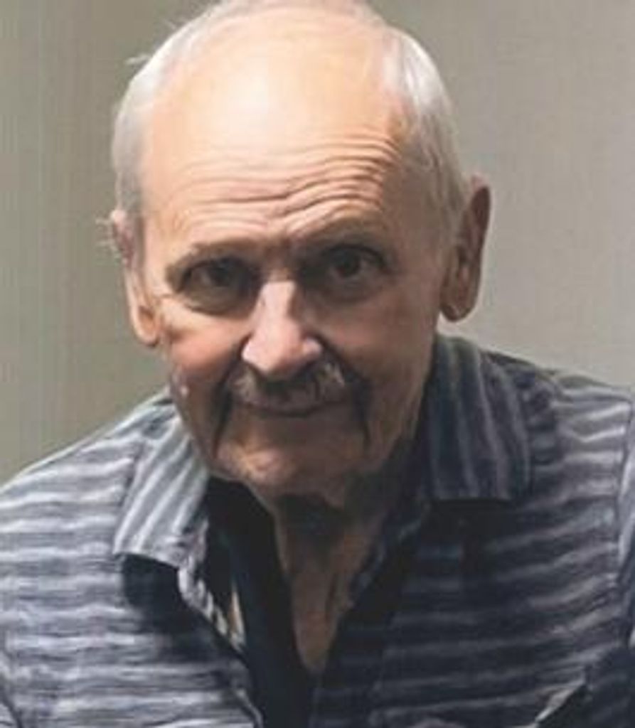 Leon James Holzman Profile Photo
