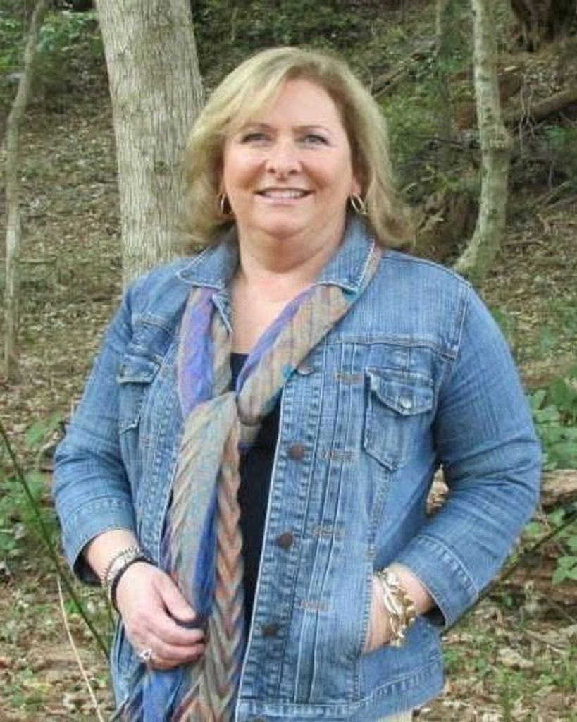 Julia Dawn Kersey Profile Photo
