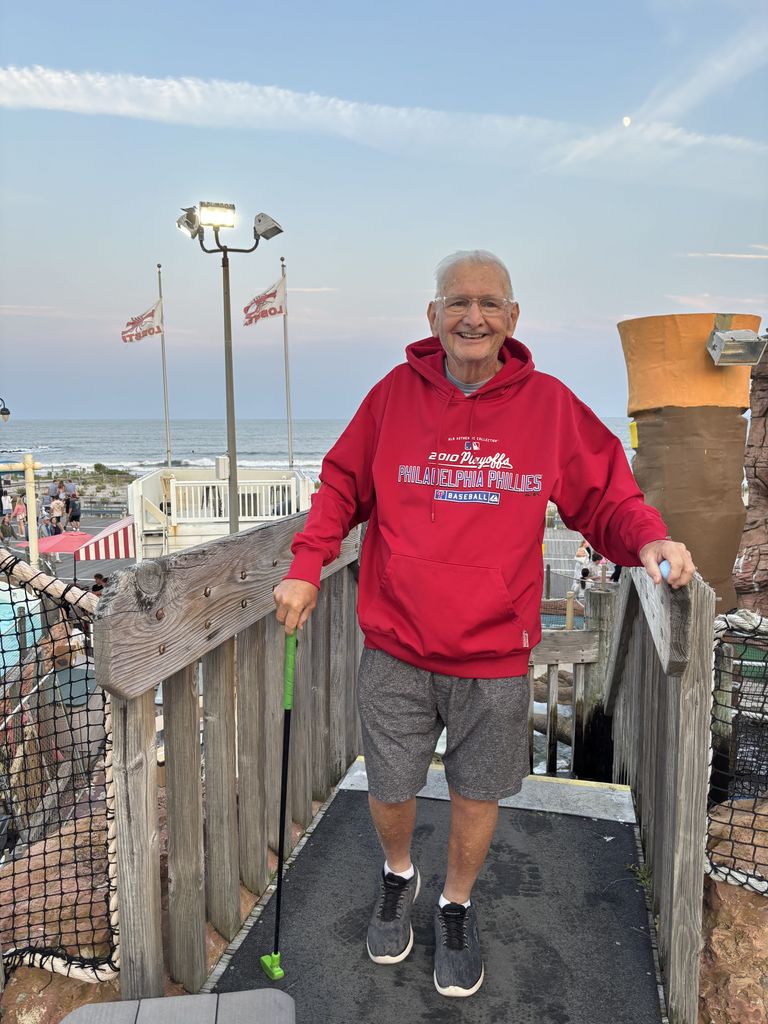 Bruce Robert Deeds Profile Photo