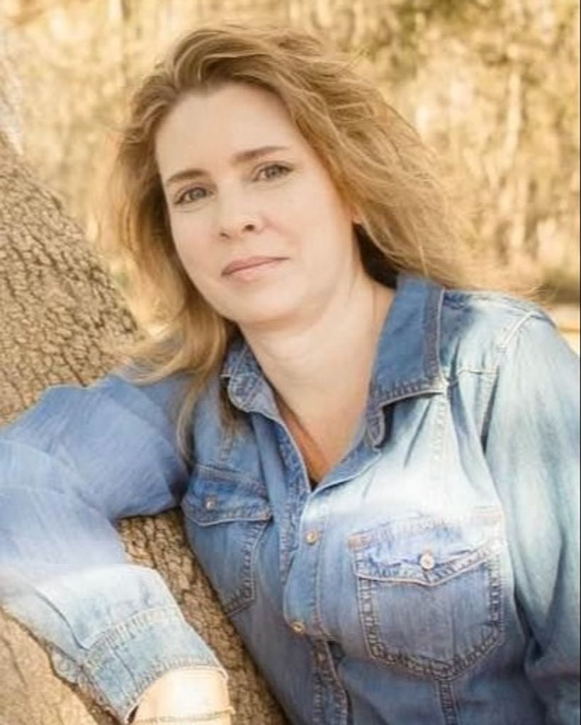 Michelle Leslie Hall Profile Photo