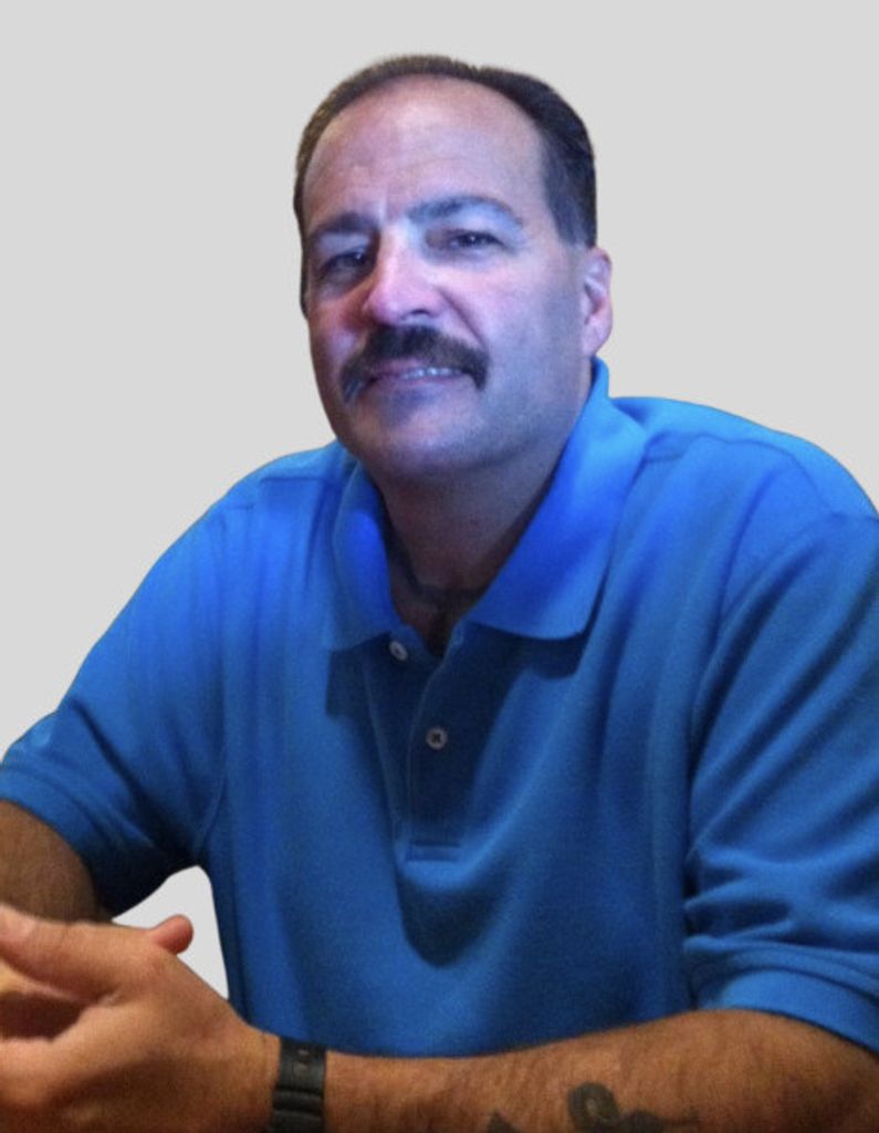 Derek Scott Hughes Profile Photo