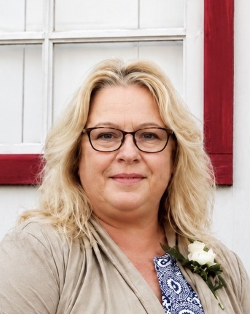 Teresa L. Waterbury Profile Photo